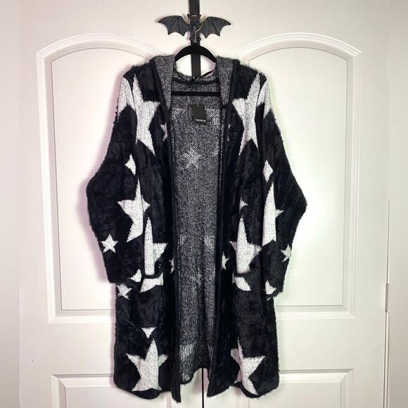 Torrid Hooded fuzzy Star Cardigan Black & White, Pockets, Stretch size 3… - Picture 5 of 16